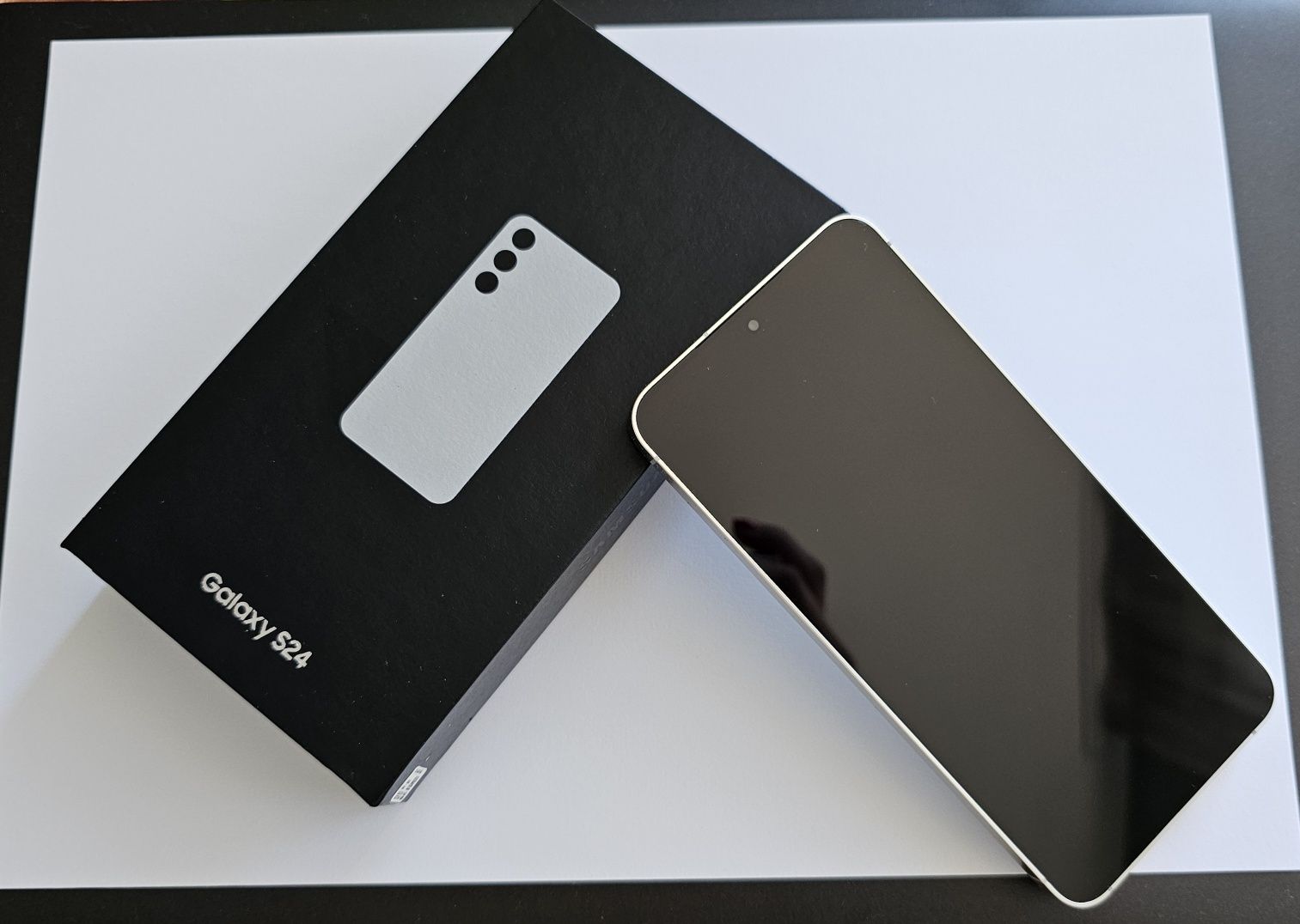 Samsung Galaxy S24 128GB 8GB RAM с гаранция!