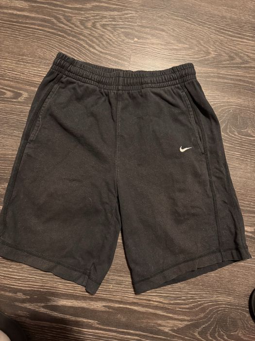 pantaloni nike scurti