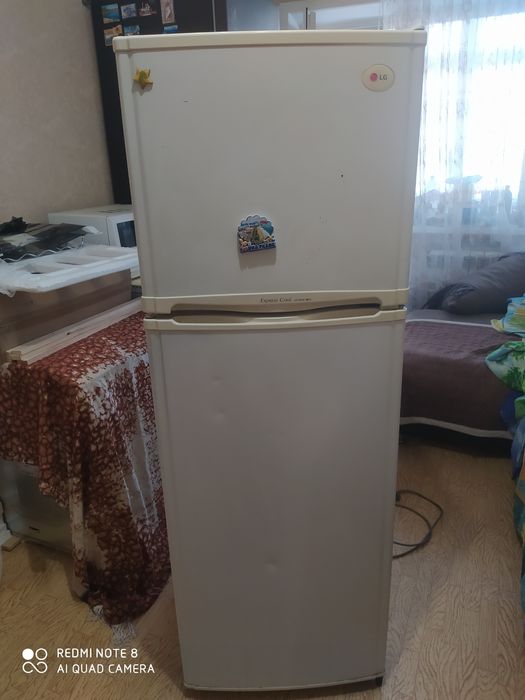Продам холодильник