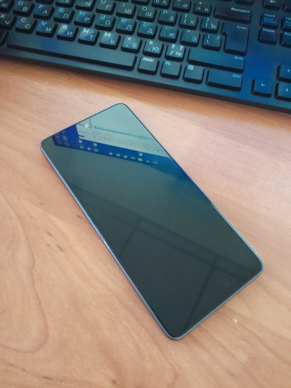 Продам Samsung A73