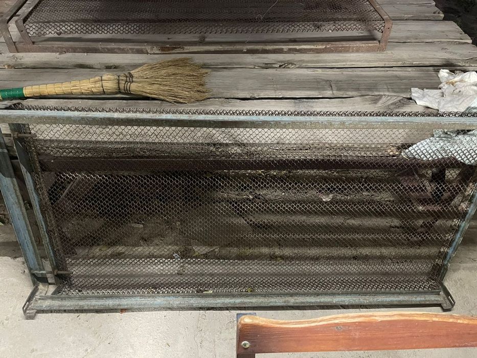 Железные кровать