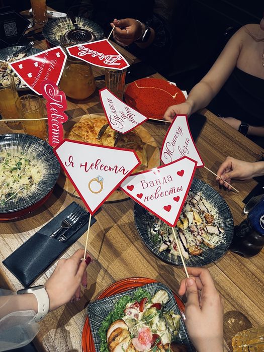 продается набор для hen party и каробка гендер пати