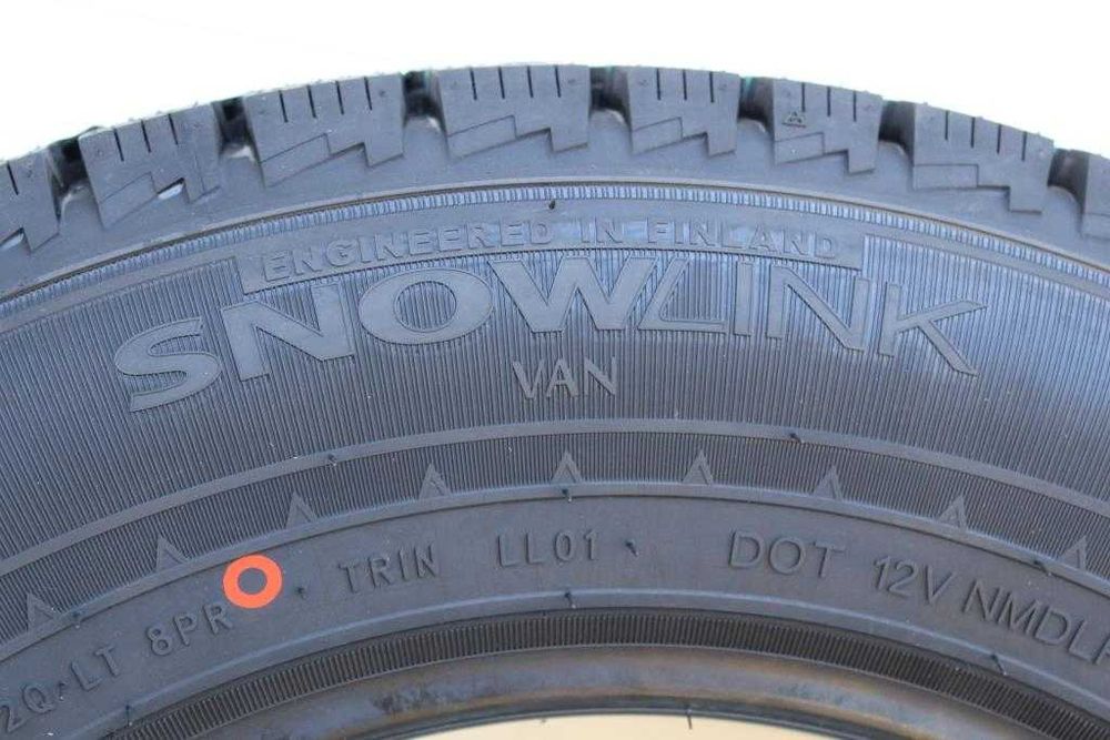 Anvelope iarna noi 195/70 R15C Triangle
