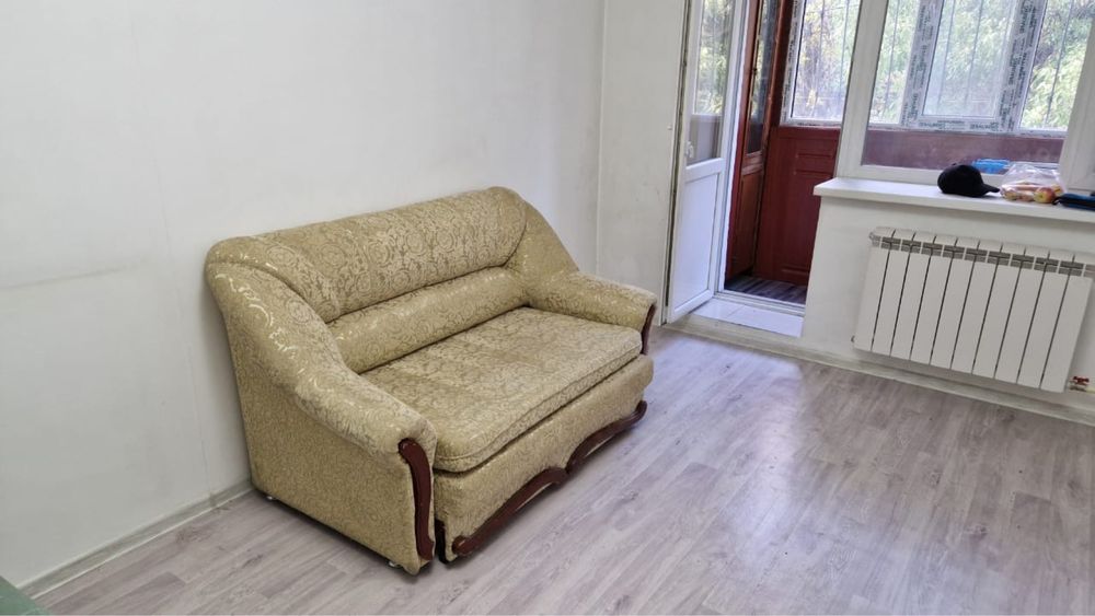 Продам диван и кресло