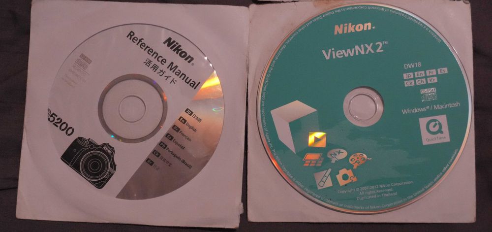 Nikon D5200 24 Megapixel Camera + обектив 18-55mm VR Lens Kit