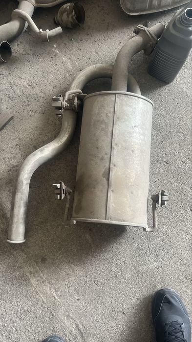 Глушитель на Митсубиси спейс вагон, руннер