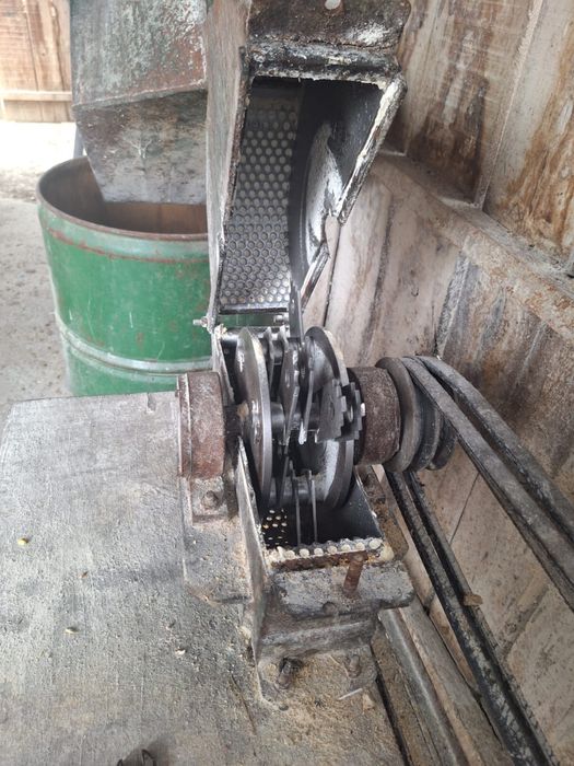 moara de macinat cereale,motor trifazic,7kw,