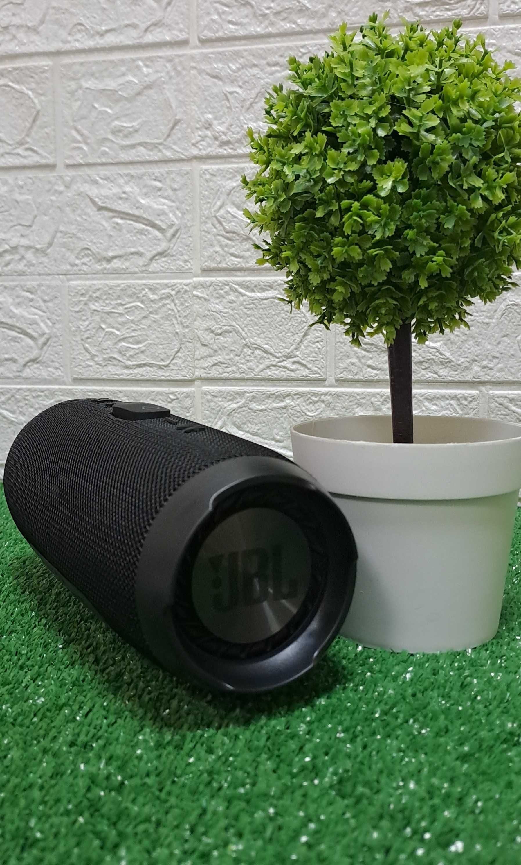 JBL Charge 3+ Мощна влагозащитена колона