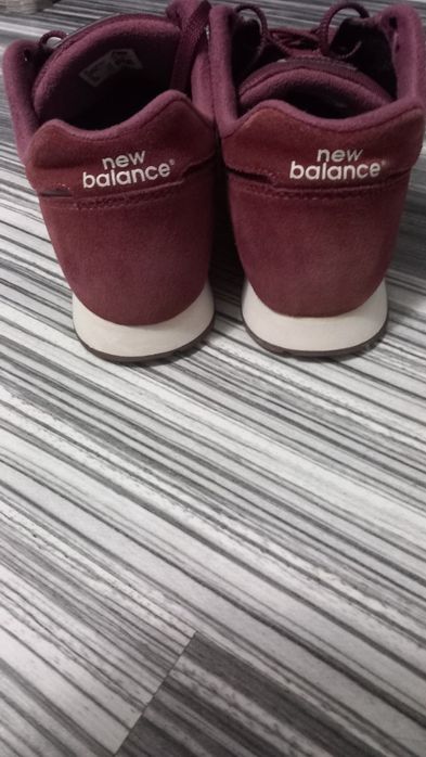 Vând adidași NewBalance originali