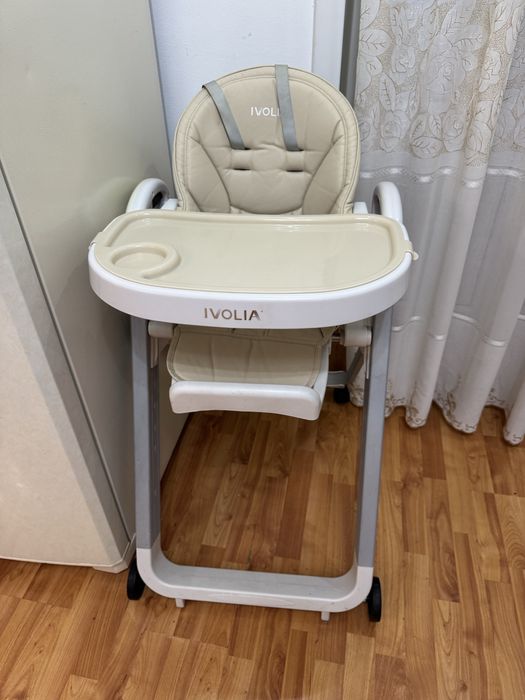 Детский стульчик для кормления Ivolia