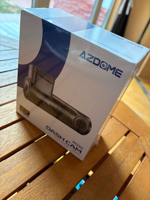 Чисто нова Dash Cam AZDOME M330