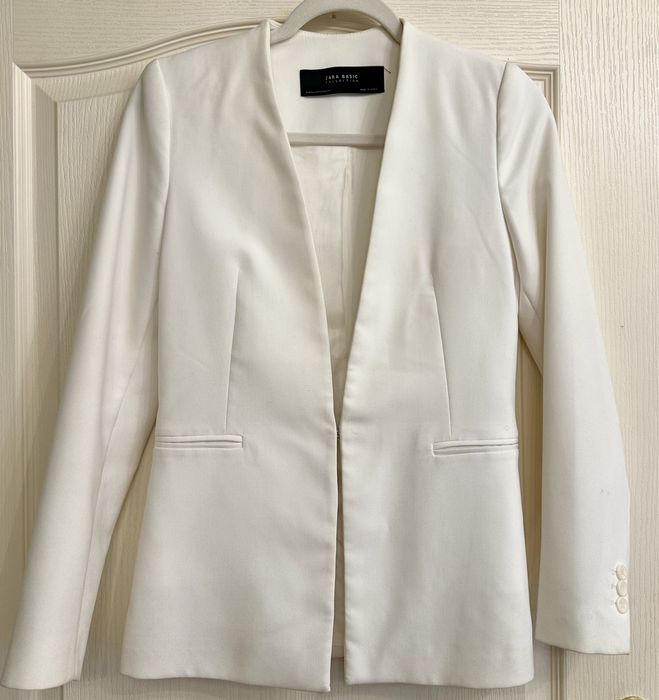Стилно дамско сако Zara в бял цвят р-р xs