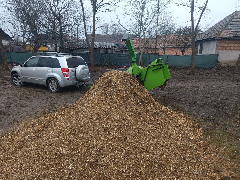 Tocător de resturi vegetale