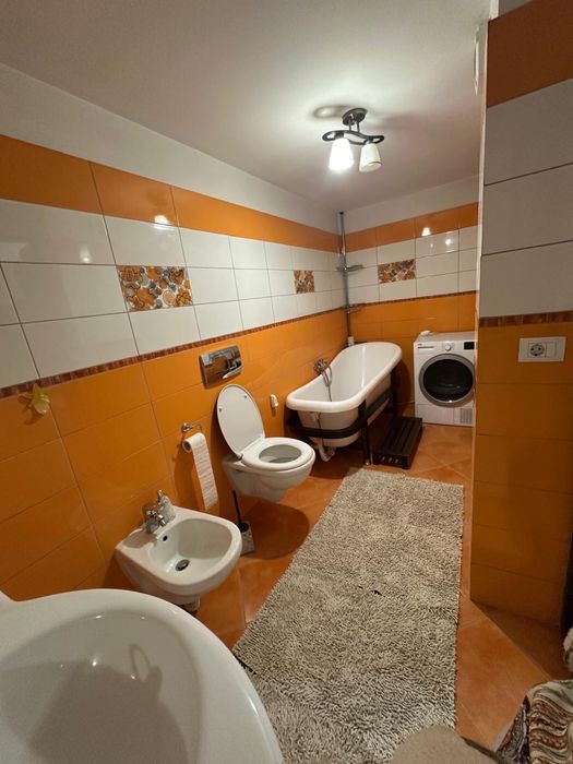 Inchiriere penthouse 160 m2 -Micro 3  3000 / luna