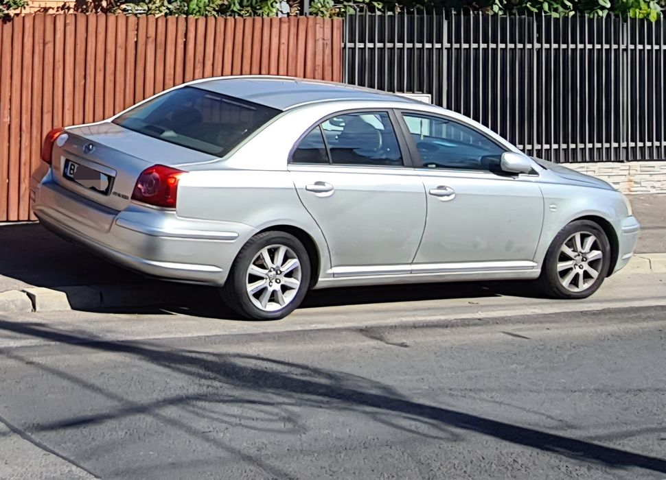 Vand Toyota Avensis , motor 1.8 benzina, singurul proprietar