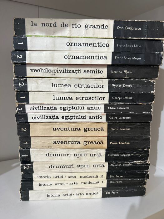 Vând colecție de cărți