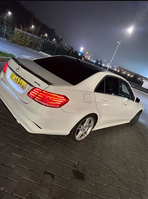 Vând/Schimb Mercedes E220d AMG EDITION 2015 pe dreapta