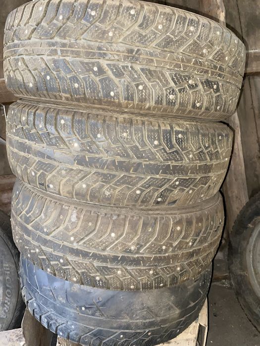 Зимние шины р 13 бу