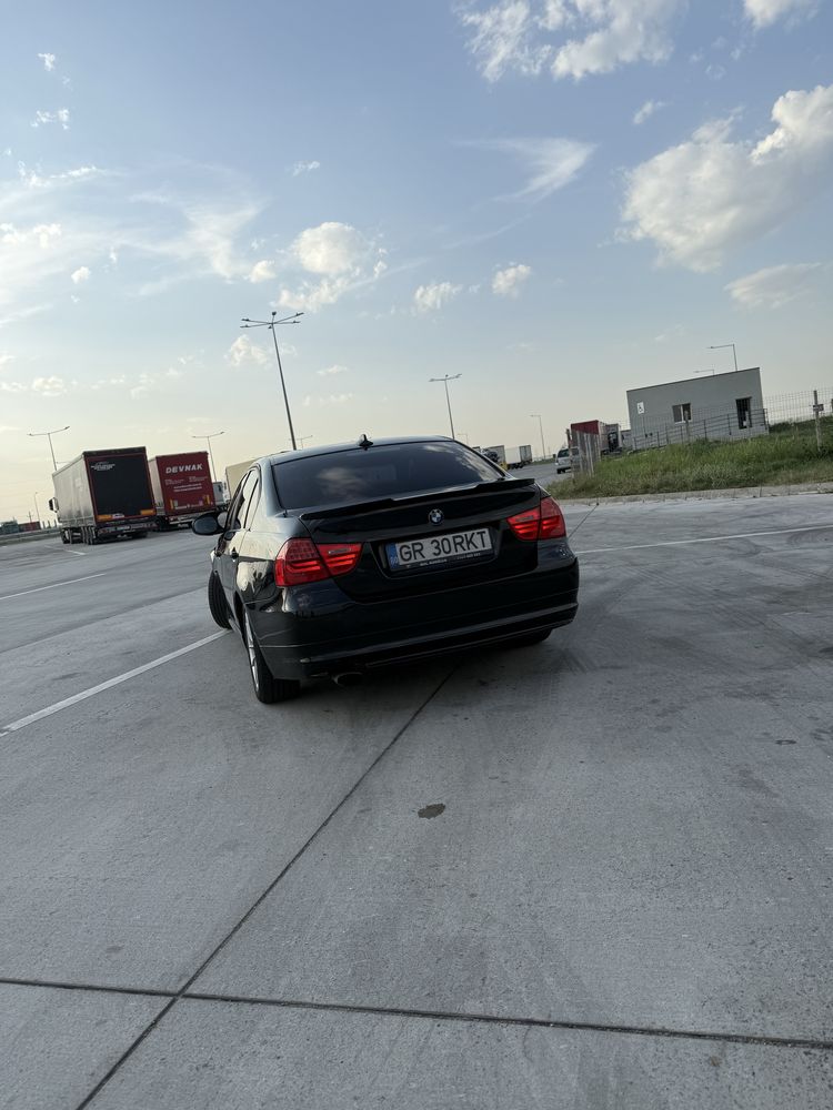 Vand BMW seria 3 e90 LCI