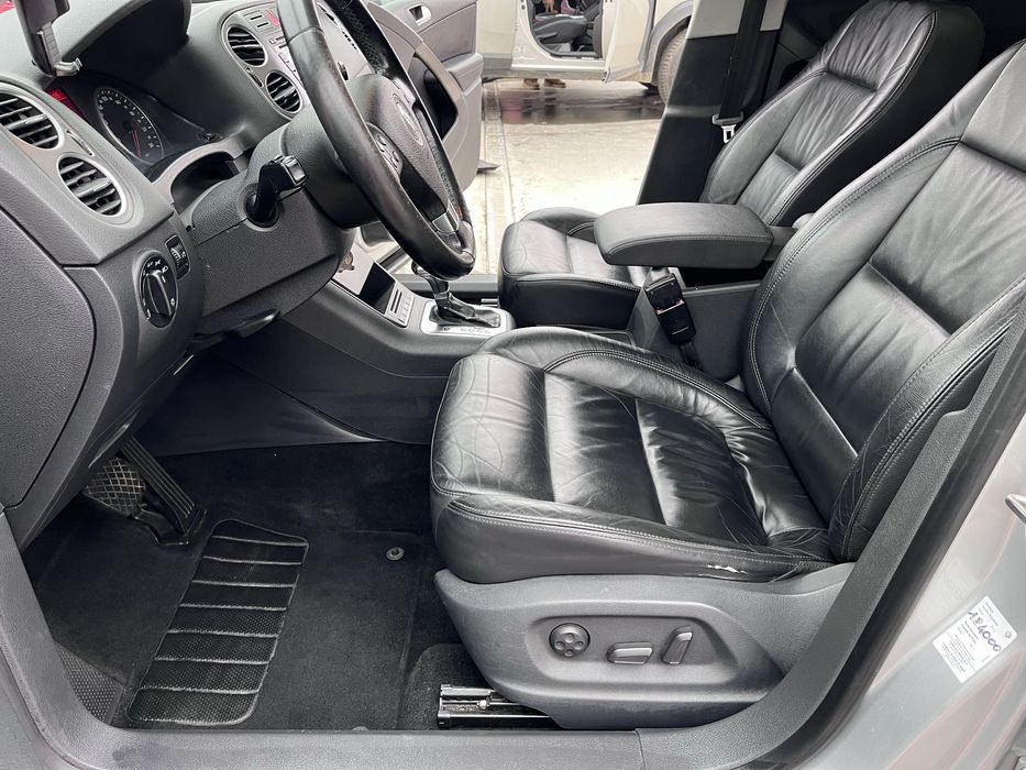 Volkswagen Tiguan 4motion • DSG • Dotari Complete • Proprietar