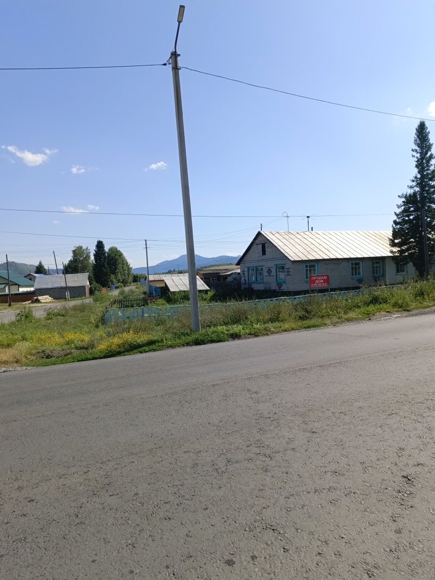 Продам дом в селе Быструха.