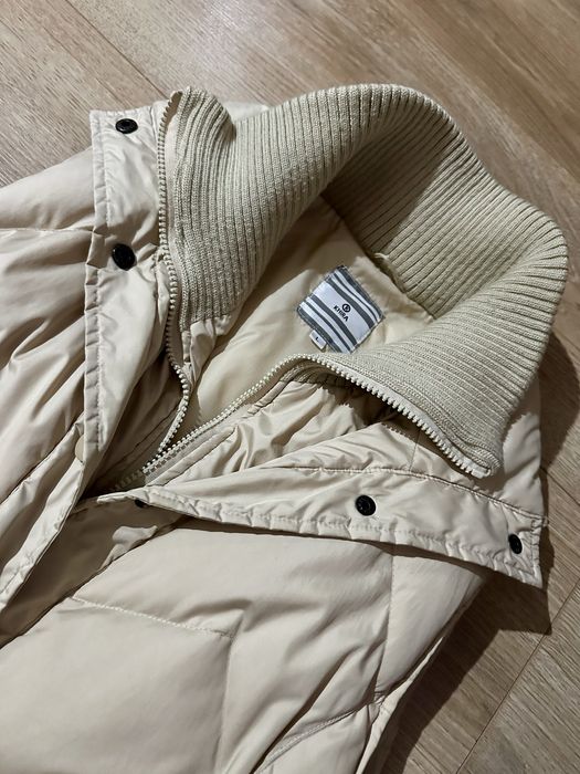 Дамскк елек в телесен цвят