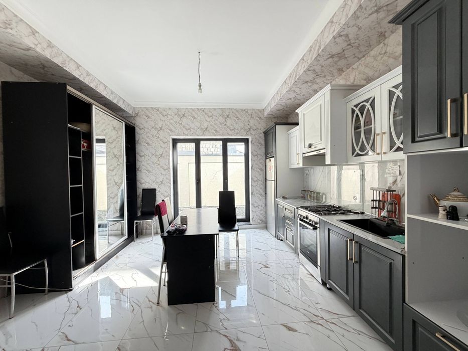 Коттеджи Дурмень 2 сотки 3 урлвня 6 комнат 310 м2