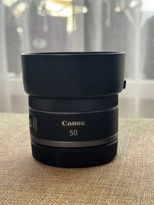 Obiectiv Canon RF 50mm f/1.8 IS STM