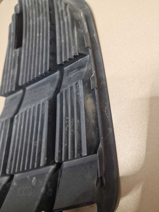Vand Grila Fata Dreapta Originala Audi A5 B9 F5 2017-2020