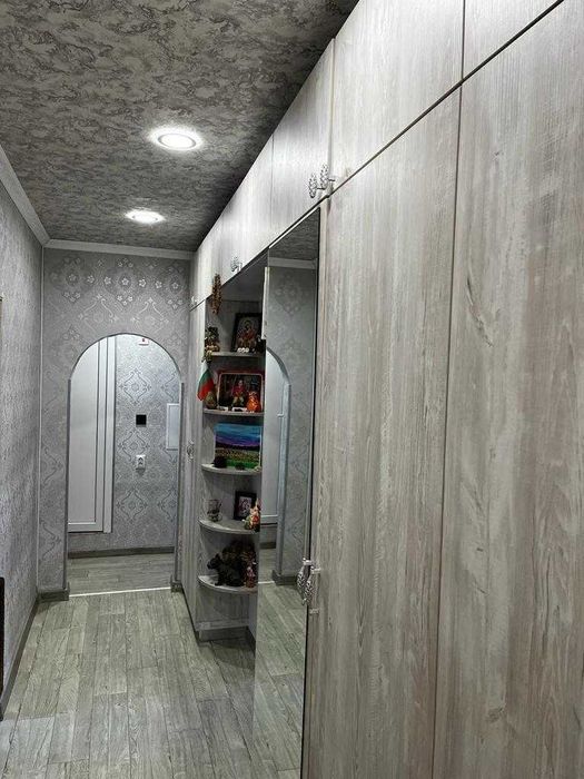 Продава се Четиристаен апартамент в Варна, Автогара - 94 кв.м за 1649 €/кв.м - Снимка #17