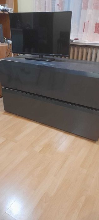 comoda TV                                                   ,