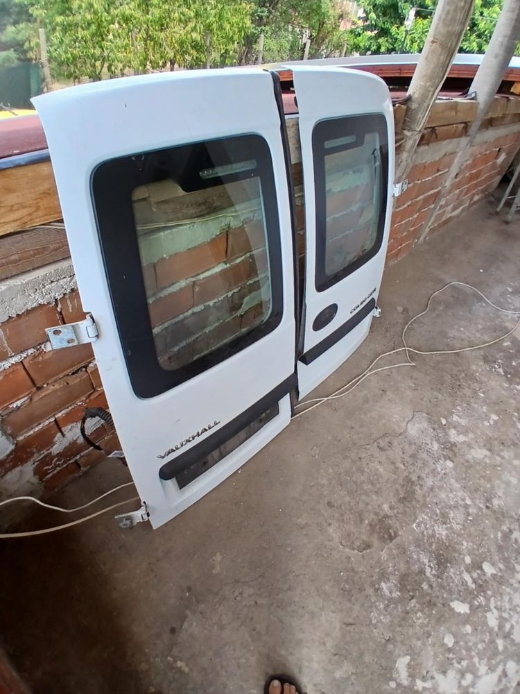 Врати за opel Combo