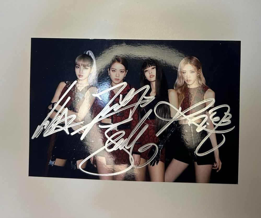 BLACKPINK автограф
