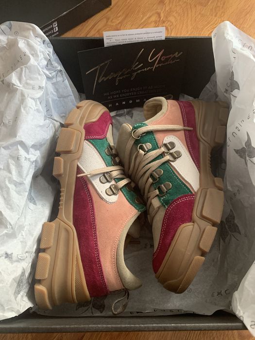 Sneakersi bocanci Exclusives Noi