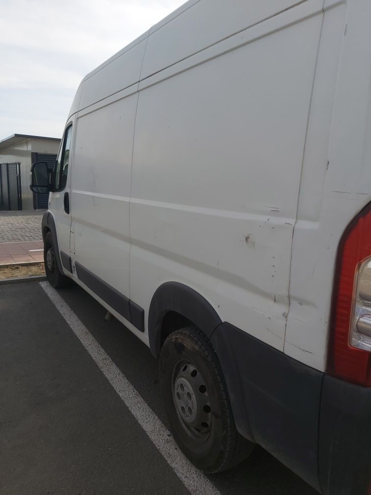 Ofer servicii de transport