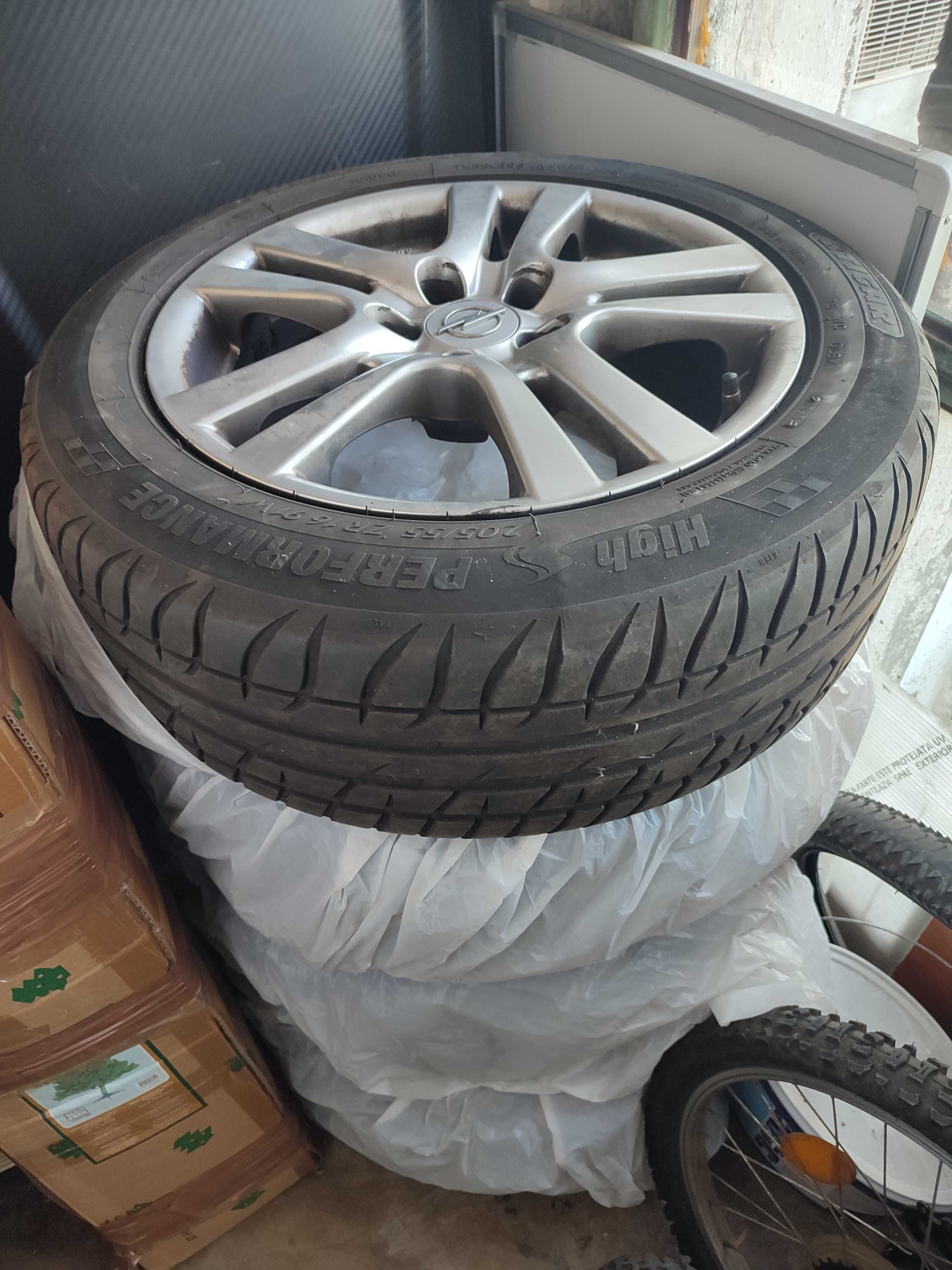 Jante+Anvelope Set roti vara OPEL 205/55 R16