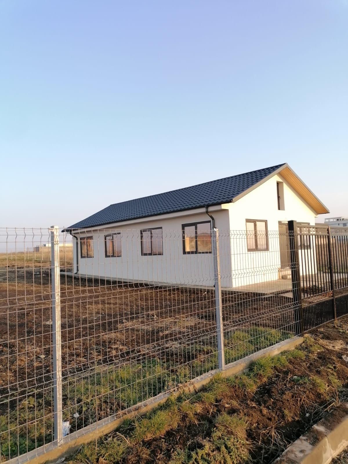 Vana case modulare pe structura metalica