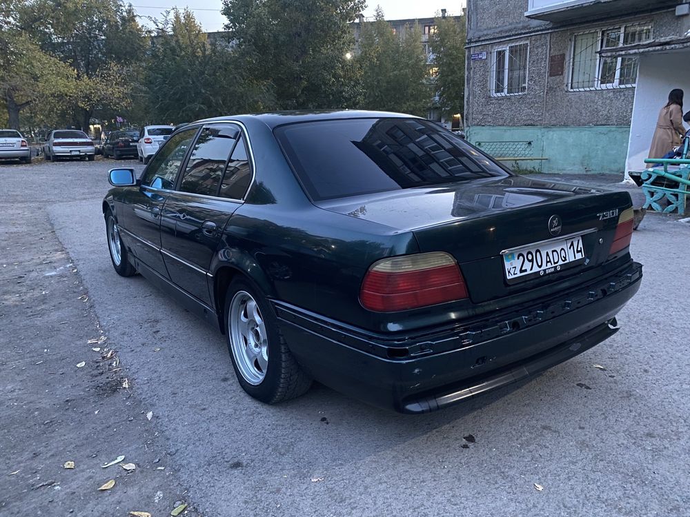 BMW e38 735i M62b35