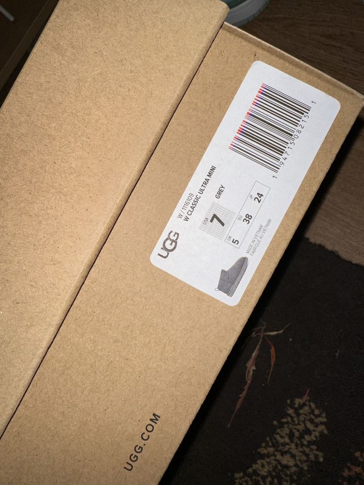 Ugg classic ultra mini gri 38