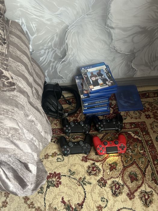 Прадам на пс4 диски и джостики