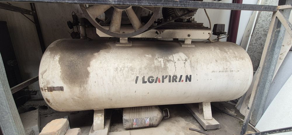 Компрессор Турция 500л, промышленный пылесос 2 шт.