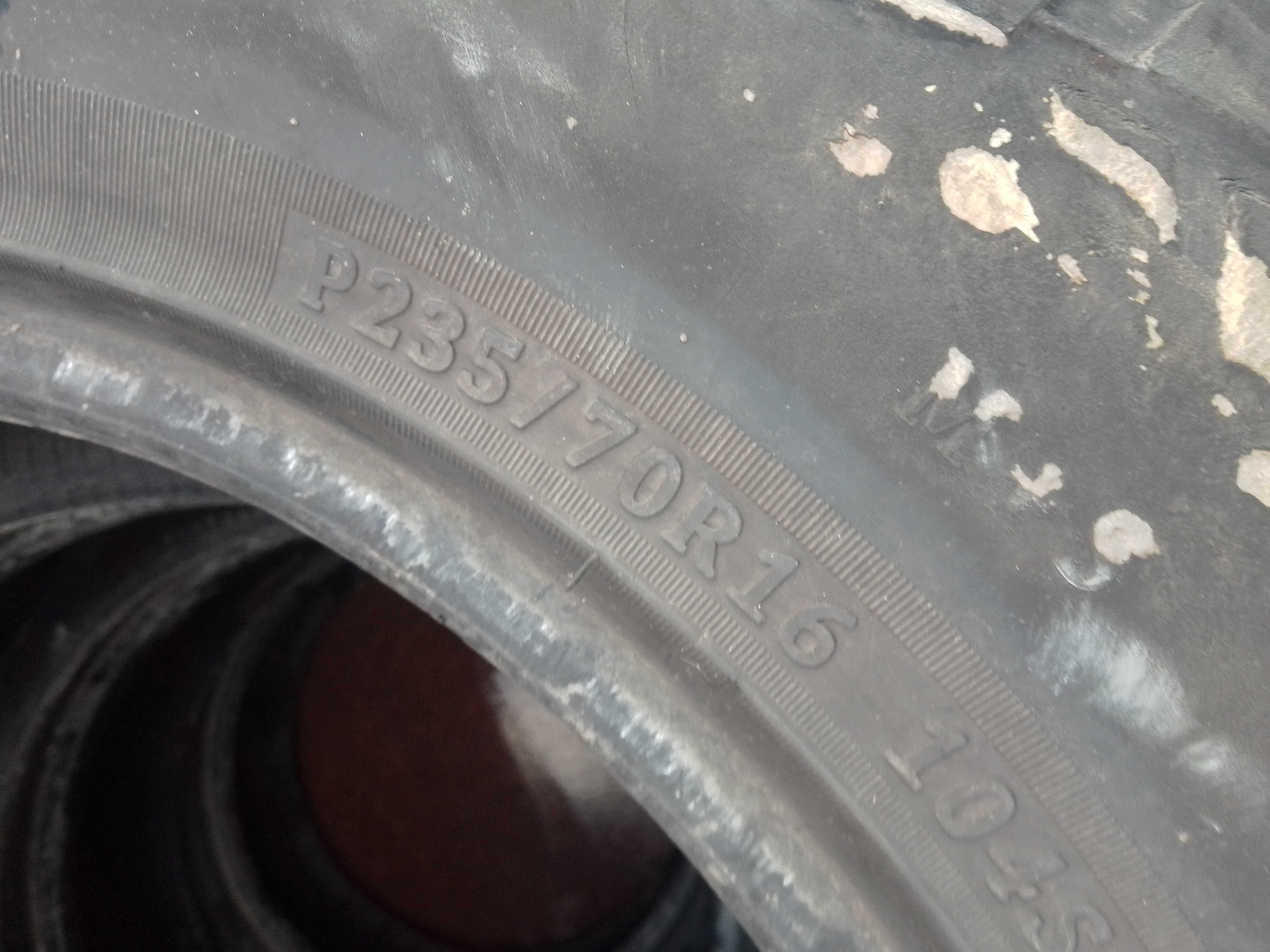 Гуми алл терен 235/70/16