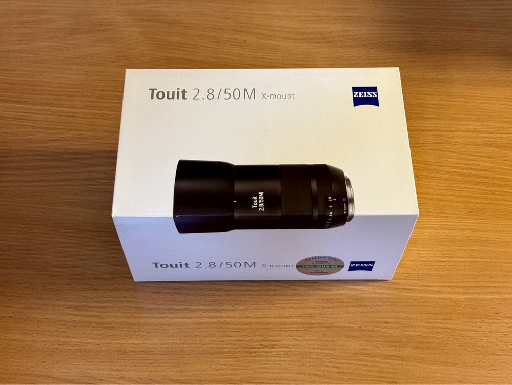 Zeiss Touit 50mm f/2.8M Lens for Fujifilm X
