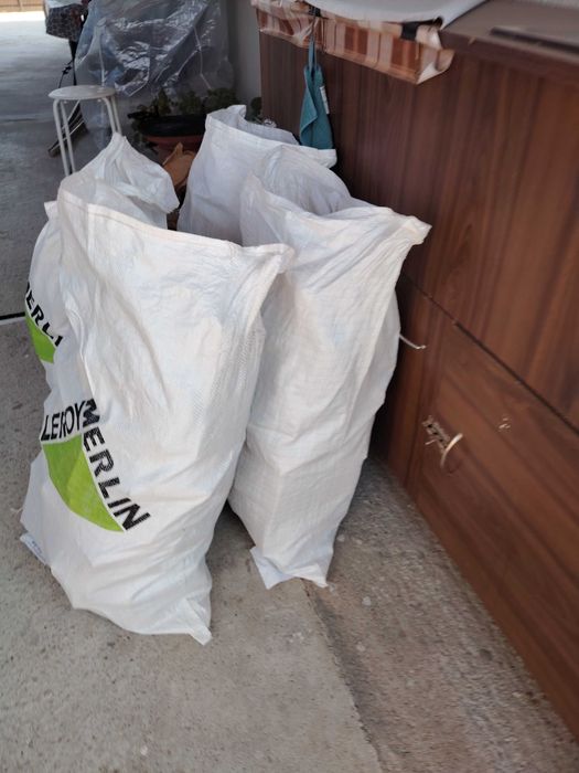 Lemne tăiate la sac