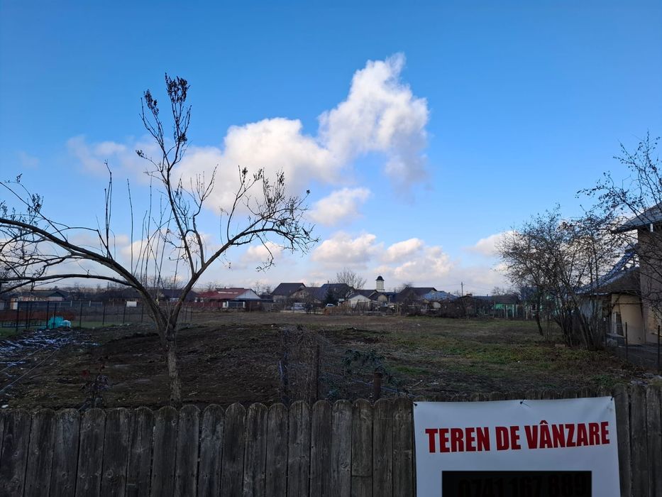 Teren Centru Aroneanu