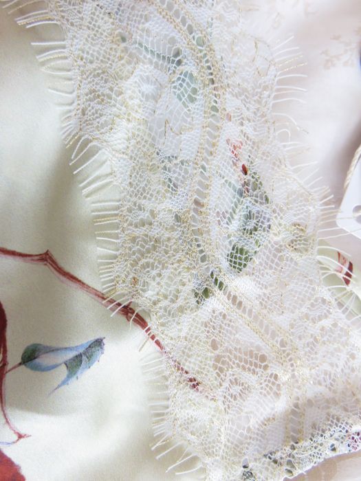 Нощница Rosamund Moiselle, М, нова