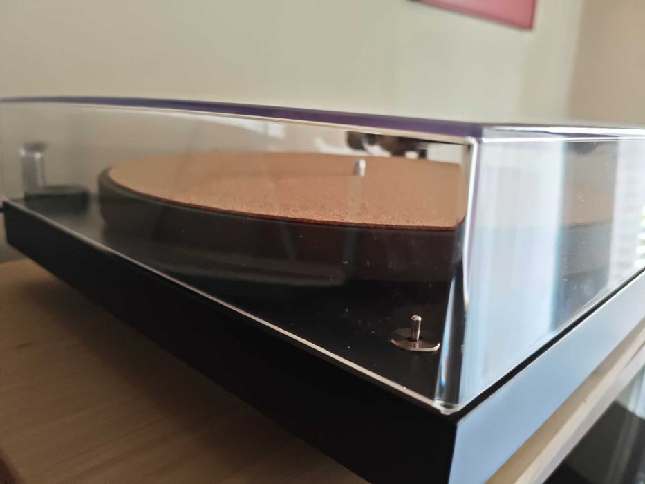 Грамофон Pro-Ject Debut Pro