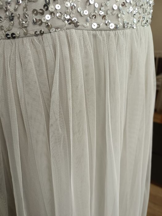 Beauut Официална Рокля