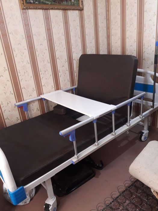 Кровать медицинская для лежачих больных б/у
