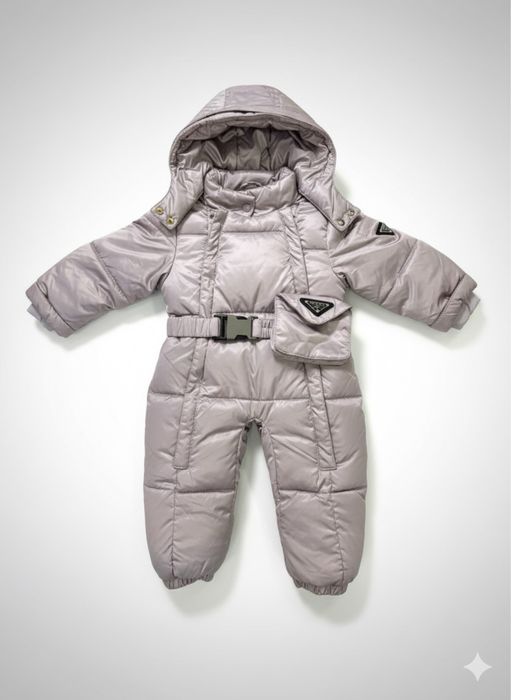 Продам детский комбинзон на девочку